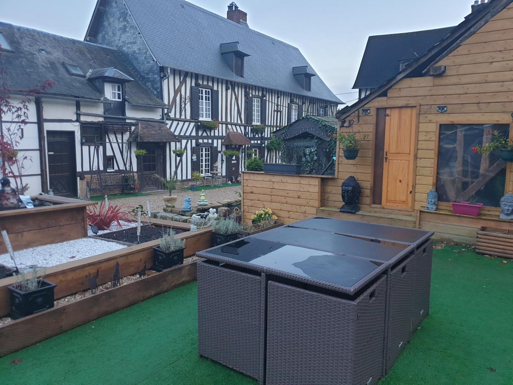Hotel Le Mouton Gras Aumale Zewnętrze zdjęcie
