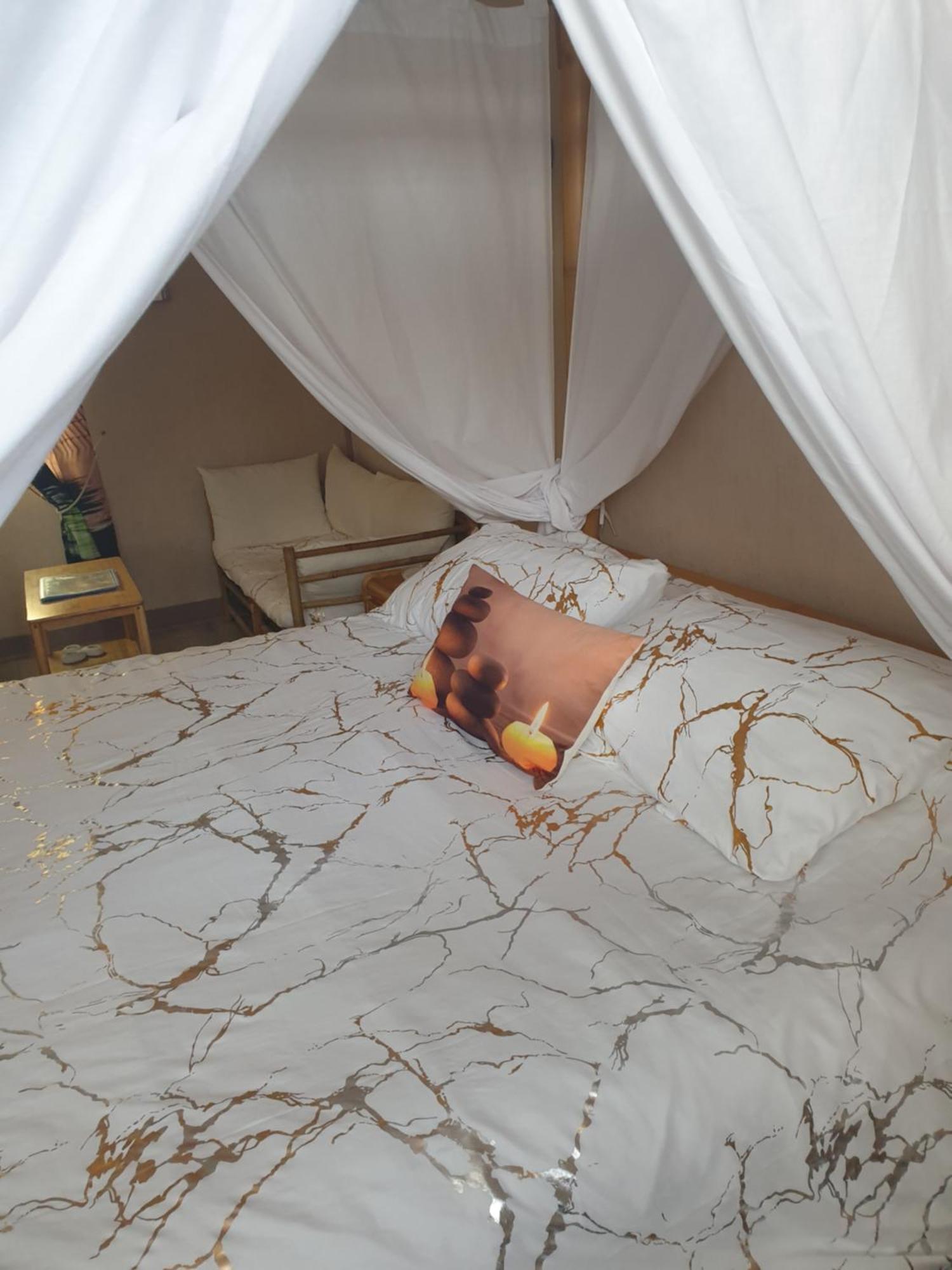 Hotel Le Mouton Gras Aumale Zewnętrze zdjęcie