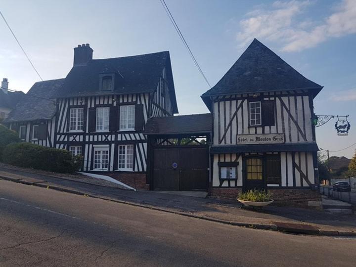 Hotel Le Mouton Gras Aumale Zewnętrze zdjęcie